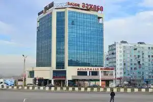 Grand Vejini, Rustavi