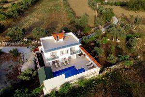 Villa Kumsal by Helaltatilvillari, Kas