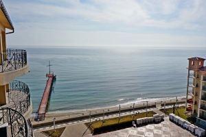 GT Andalusia Beach Apartments, Elenite