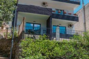 Apartments 26, Kotor