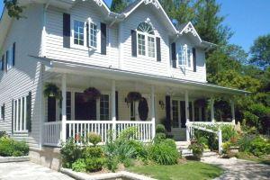 Demi's Place Bed and Breakfast Mini-hotel, Niagara-On-The-Lake