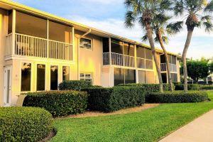 Olde Condo #813 Apartments, Naples