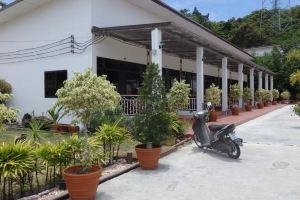 Jamie's Home with 2 Bedrooms, Can Accommodate 6 Guests, Samet Island