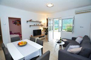 Apartment Bocca, Dobrota