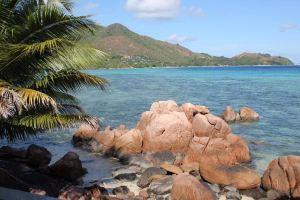 Coin d'or Hotel, Anse Volbert Village