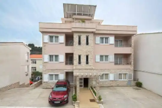 Apartments Vjera, Petrovac