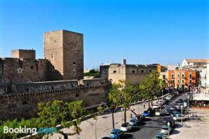 Castle Apartment, Bari
