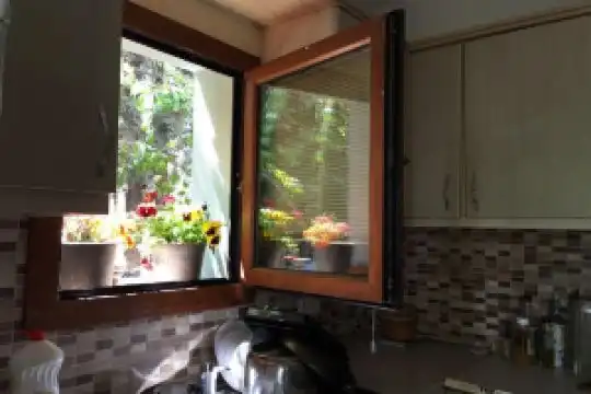 Villa Onela, Guemuesluek