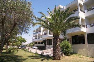 San Marina Hotel, Kavos