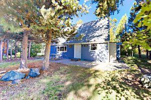 Charming 2Br , 5 Blocks to Heavenly Village 2 Bedroom Home, Stateline