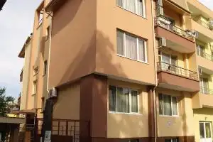 Studio in, with Furnished Terrace and Wifi Near the Beach, Pomorie