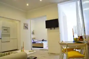 William Gladstone Apartment, Sofia