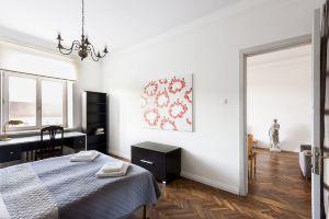 Artist's Hideaway Apartment