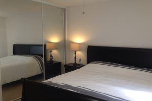 Owen's Bay Hotel, Irvine