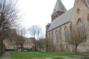 Apartment Spaces, Ieper