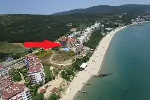 First Line Apartment 1, Elenite