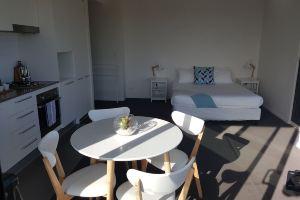 Watt Street Studio Apartment w/ Ocean Views, Newcastle