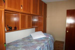 House with 3 Bedrooms in, with Enclosed Garden and Wifi - 300, Cambrils