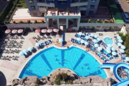 Timo Resort Hotel, Konakli