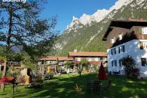 Mittenwald-Ferien Hotel, Mittenwald