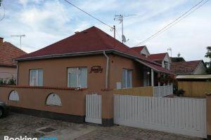 Family Vendégház Hotel, Hajduszoboszlo