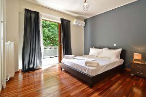Thetidos Minimal Modern Apartment, Athens