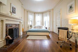 Stylish Brownstone Back Bay Apartments, Boston