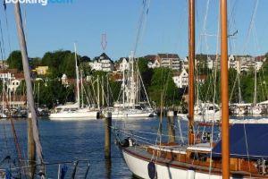 Stadtvilla Mit Hafenpanorama, Flensburg