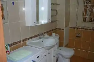 Apartment on Kholodilnaya 83, Tyumen