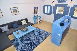 Fira Blue House, Fira