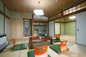 Tennen Onsen Mifune Hotel, Shirahama