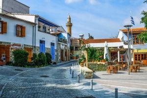 Kalavasos Square Apartments - with Access to Shared Pool 3 Minutes Walk, Kalavasos