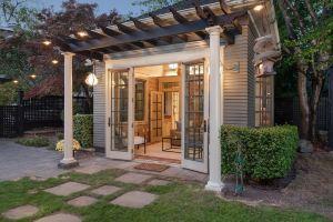 The Carriage House - Luxury Studio W/ Loft Studio Bedroom Cottage, Seattle