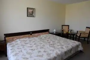 Studio Atliman, Kiten