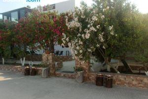Mantelena Studios & Family Apartments, Apollonia