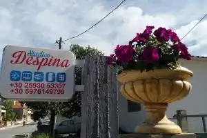 Studios Despina, Limenaria