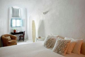 Luxury Villa in Megalochori with Jacuzzi, Megalokhori