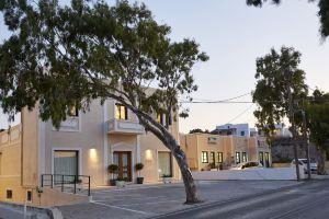 Le Blanc Suite Hotel, Karterados