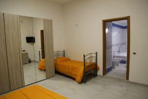 Rosalù B&B, Naples