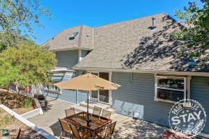 Oaktop Terrace 3 Br Home by RedAwning Apartments, Paso Robles