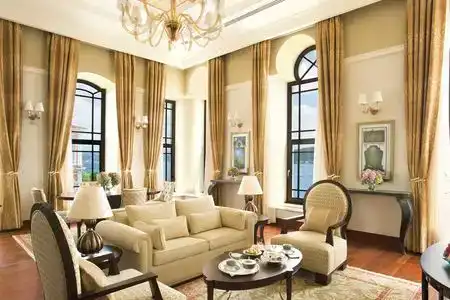 Four Seasons Istanbul at the Bosphorus - 4