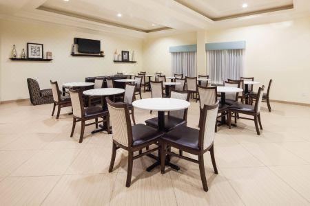 La Quinta by Wyndham Inglewood - 6
