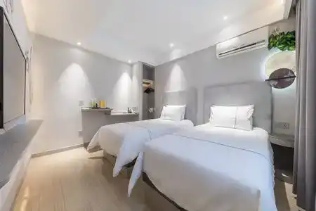 Ji Suzhou Guanqian Street Branch - 4