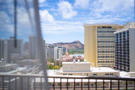 Embassy Suites by Hilton Waikiki Beach Walk - 110