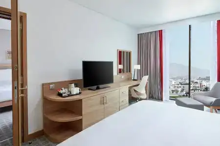 Hilton Garden Inn Muscat Al Khuwair - 2