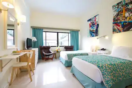 Chom View - 7