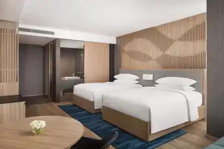 Courtyard by Marriott Phnom Penh - 5