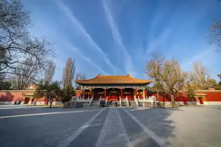 Beijing Gulou Nanluoguxiang - 9