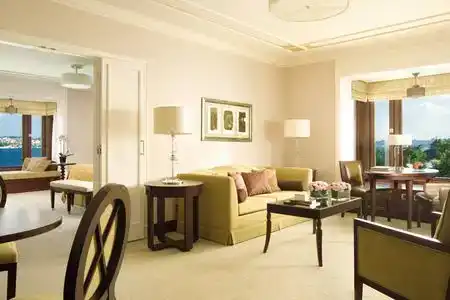 Four Seasons Istanbul at the Bosphorus - 3