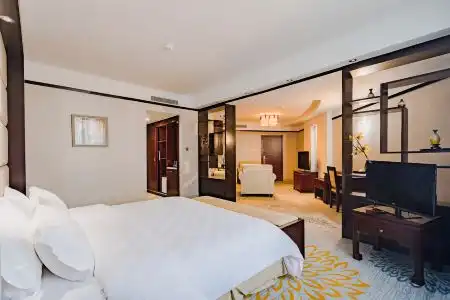 Zhong Hai - 3